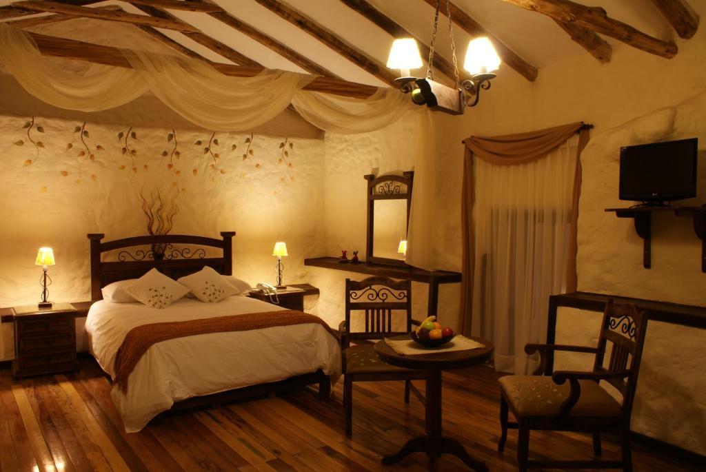 Unaytambo Boutique Hotel Куско Стая снимка